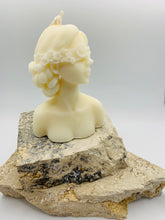 Load image into Gallery viewer, Artıya Girl Face Flowers
